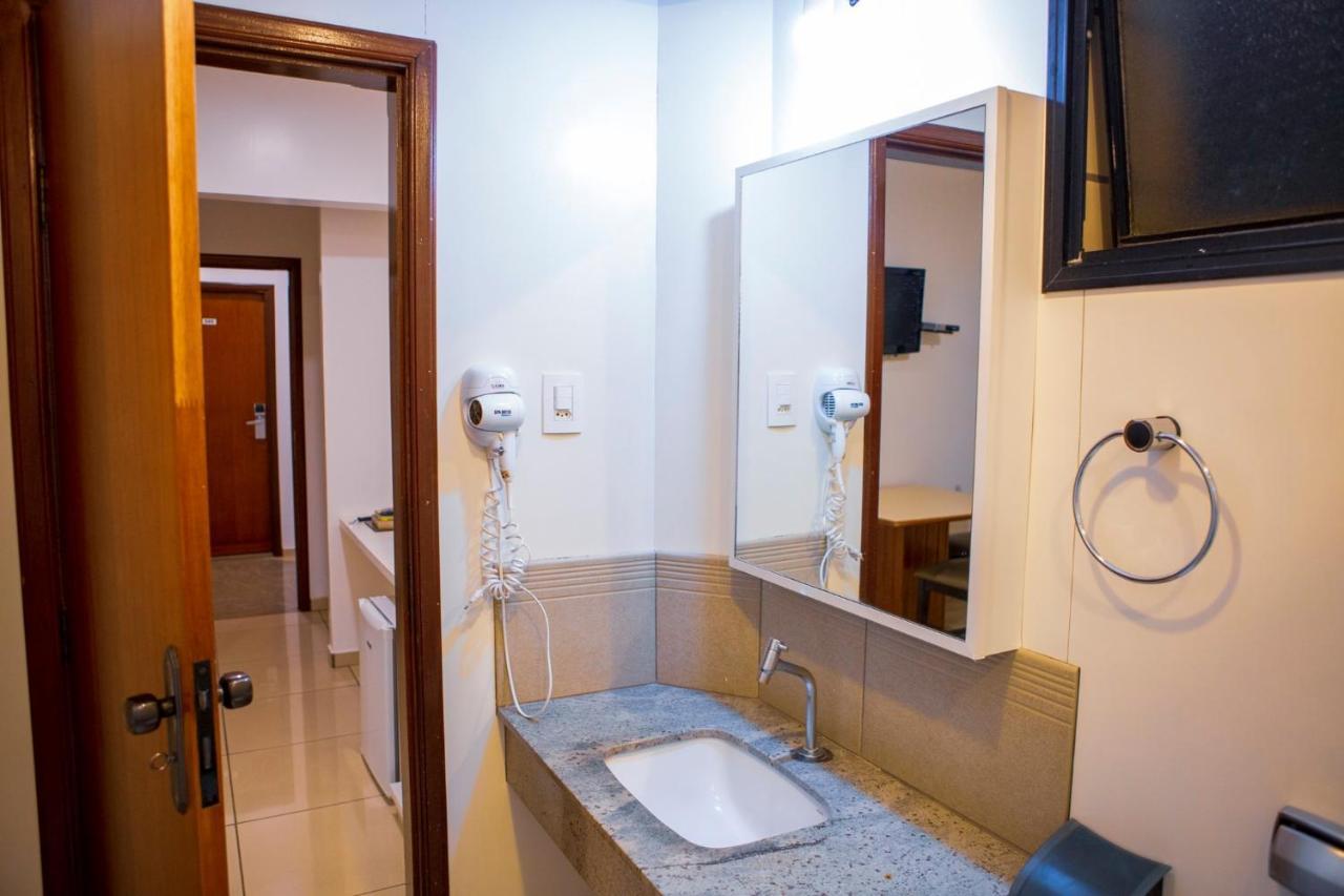 פאטוס דה מינאס Hz Hotel מראה חיצוני תמונה