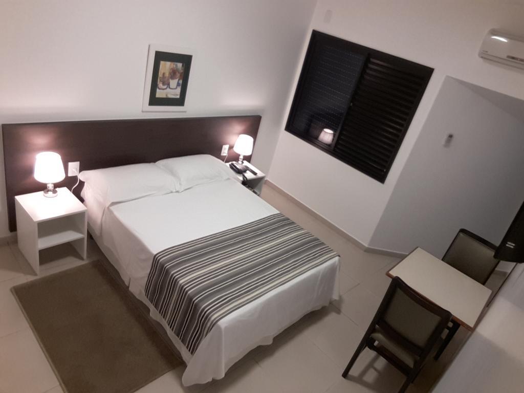 פאטוס דה מינאס Hz Hotel מראה חיצוני תמונה