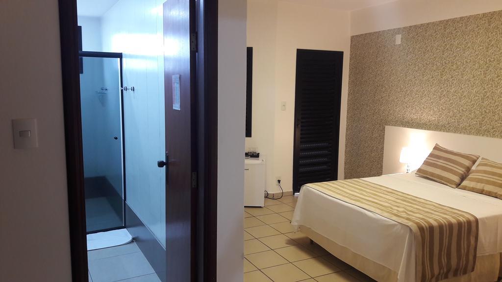 פאטוס דה מינאס Hz Hotel מראה חיצוני תמונה